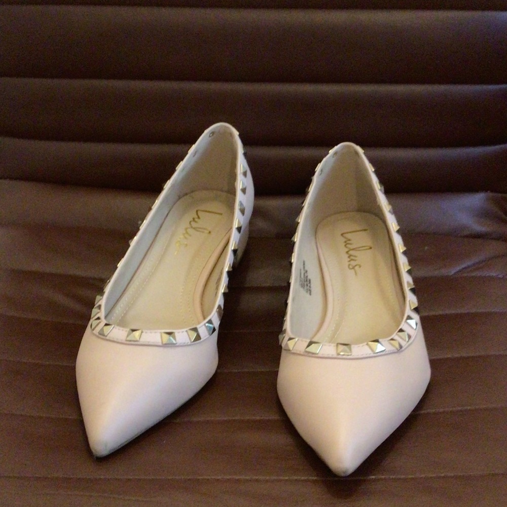 Lulus Studded  Pointed Toe  Block Heel